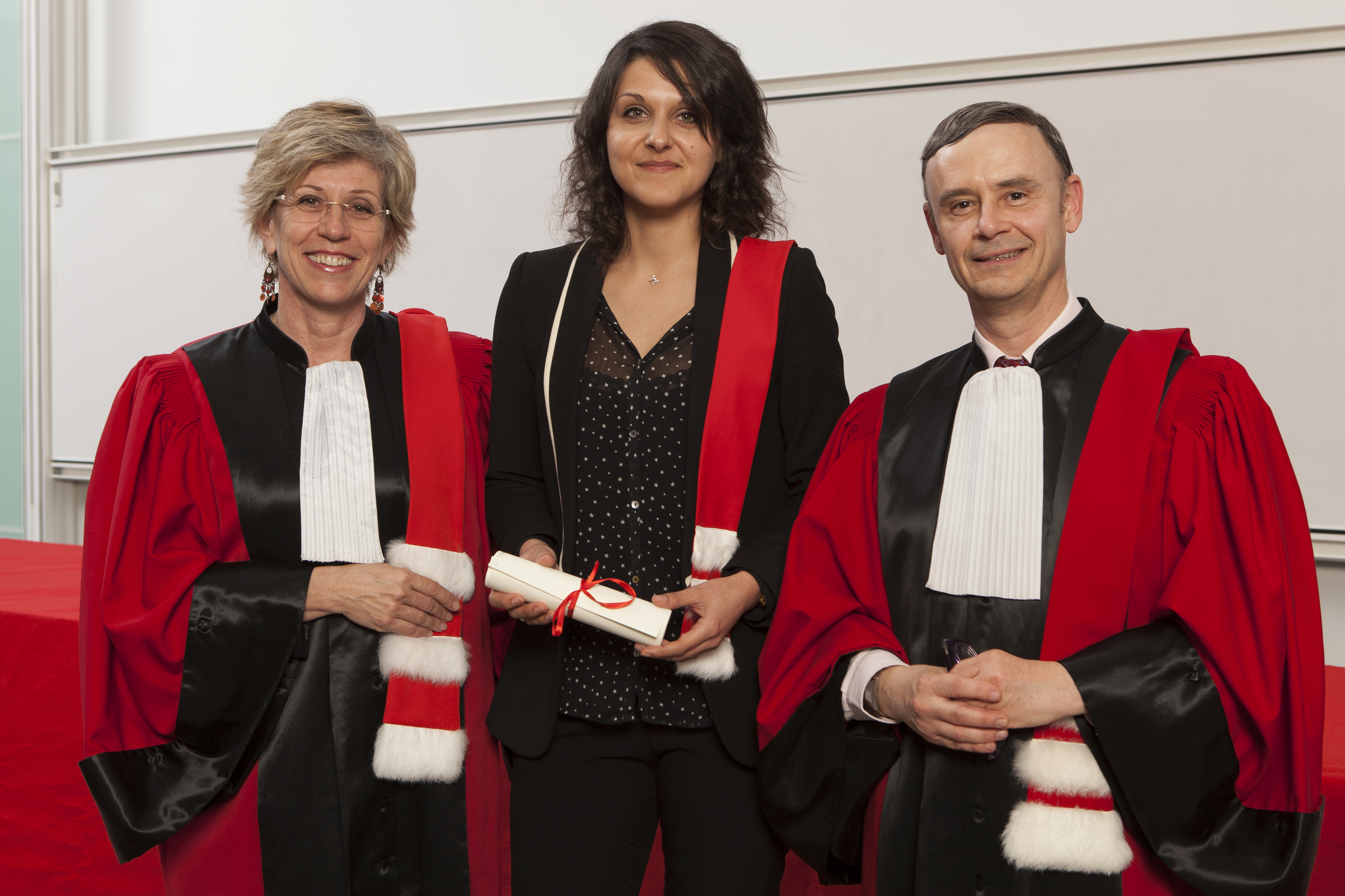 Cérémonie de remise des épitoges 2016, une doctorante